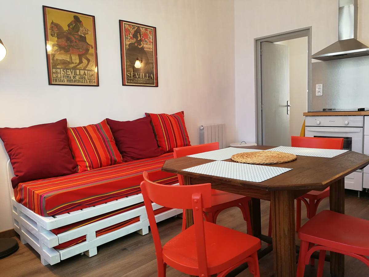 La Loge Du Theatre - Saintes Apartment Bagian luar foto